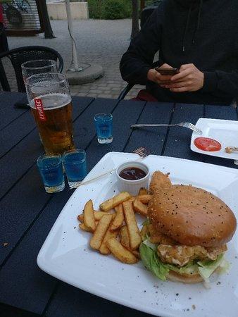 7 Street Bar & Grill